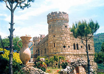Private Tour - Beiteddine, Deir El Qamar & Moussa Castle 